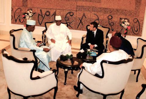 Il paraît qu’Emmanuel Macron aurait tenu un propos désobligeant sur le franc CFA lors du Sommet du G5 Sahel