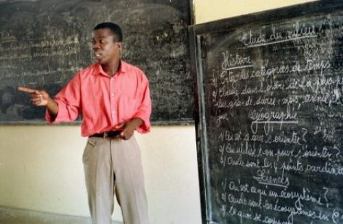 On dit que le gouvernement camerounais va recruter près de 3000 instituteurs en 2017