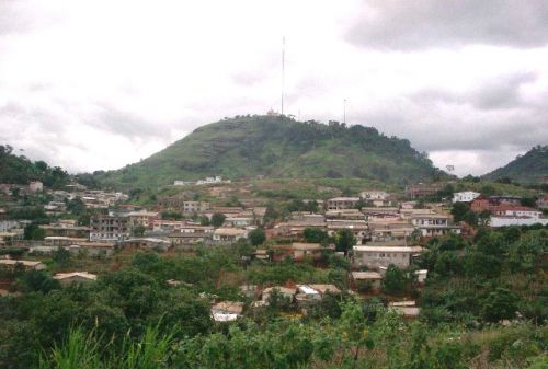 Surnommée « Ville aux 7 collines », Yaoundé en compte-t-elle vraiment 7 ?