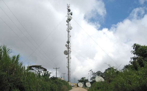 Oui, le ministère des Postes a lancé un ultimatum aux opérateurs hors-la-loi exploitant les fréquences sur le Mont Mbankolo
