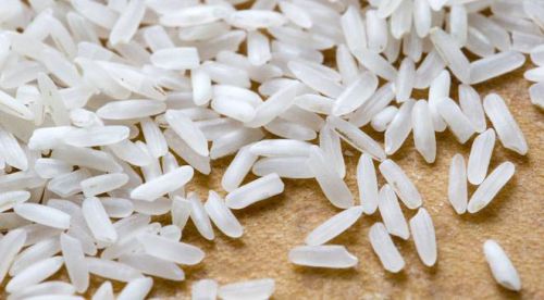Il parait que les Chinois fabriquent et vendent du riz en plastique sur le marché extérieur