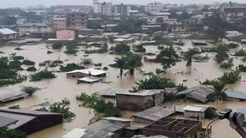 Météo : alerte sur des risques d’inondations et de glissements de terrain