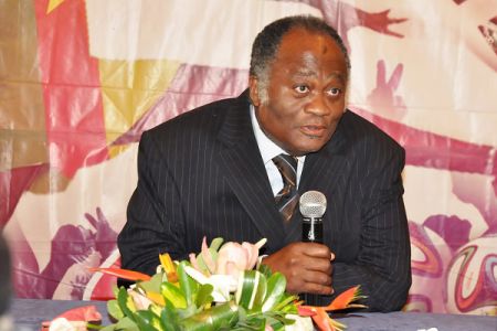 Des obsèques officielles pour le Joseph Owona, ancien ministre et ancien membre du Conseil Constitutionnel