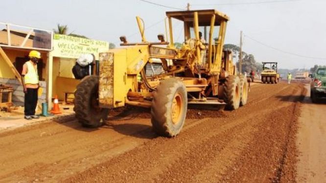 public-works-ministry-to-transfer-xaf14b-to-local-authorities-for-road-maintenance-in-2024