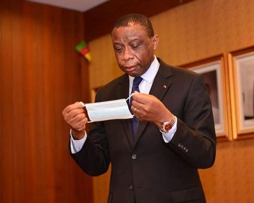 En France, l’ambassadeur Ekoumou dénonce une campagne d’affichage contre le Cameroun et son président