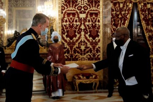 Diplomatie : Paulin Reliques Yanga, le nouvel ambassadeur du Cameroun prend fonction à Madrid