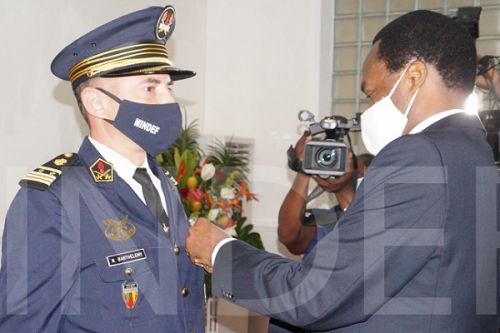 Coopération militaire : le Cameroun honore trois officiers supérieurs français