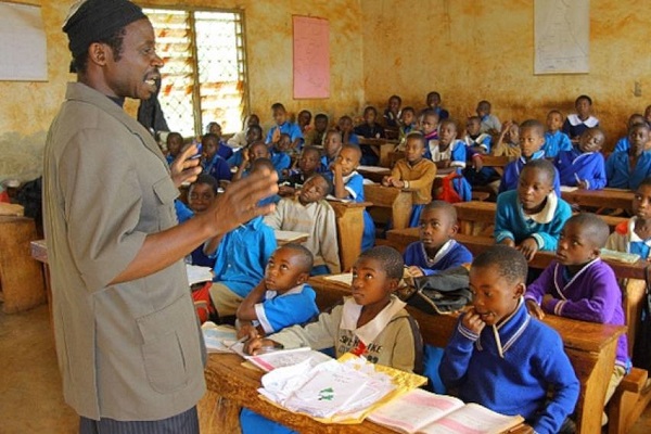 education-la-banque-mondiale-veut-aider-le-cameroun-a-reduire-la-pauvrete-des-apprentissages-d-ici-2025