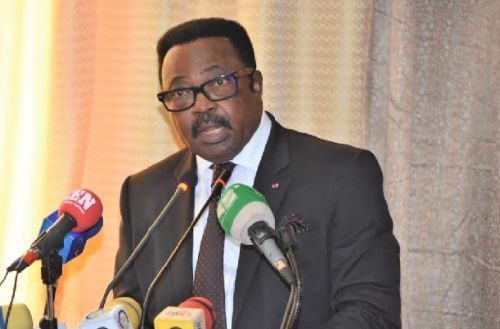 Minister of External Relations threatens to sanction late or absent officials