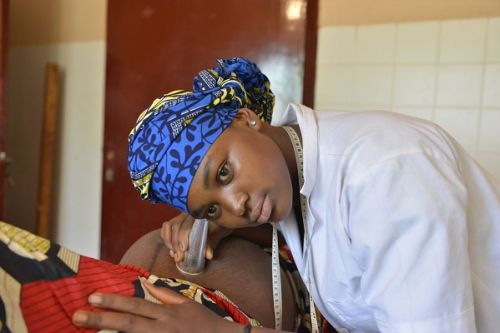 L’UNFPA et l’OIT s’associent pour réduire le taux de mortalité maternelle dans quatre régions