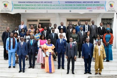 Le Cameroun veut se doter d’un plan de numérisation de ses archives diplomatiques