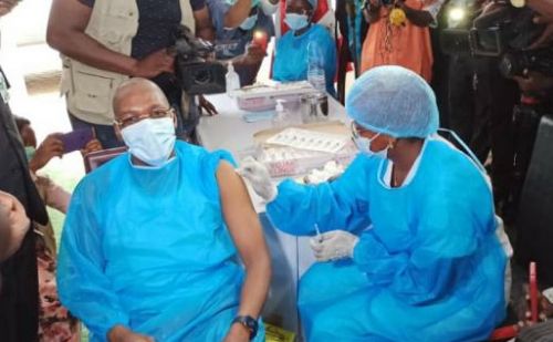Covid-19: le Cameroun face aux campagnes contre la vaccination