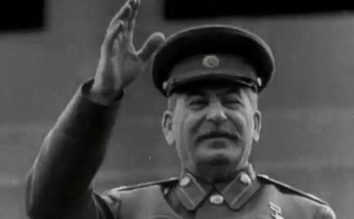 Non, la citation de Staline à propos des élections n’est pas celle qui circule sur les réseaux sociaux