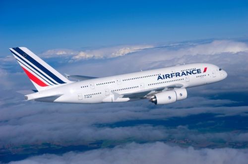 Non, Air France ne propose pas 2 billets gratuits à 500 familles