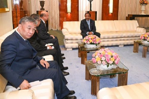 Le représentant spécial du président chinois, Liu Guozhong, en visite au Cameroun pour renforcer les partenariats