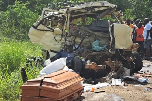 Axe Yaoundé-Douala : une vingtaine de personnes décèdent dans un accident