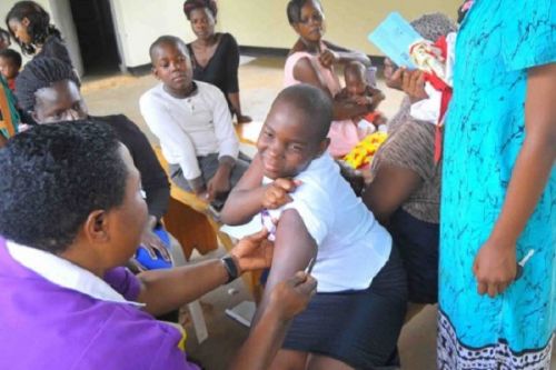 Santé : plus de 18 000 jeunes filles déjà immunisées contre le cancer du col de l’utérus au Cameroun