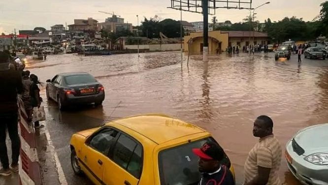 precipitations-yaounde-sous-les-eaux-l-onacc-annonce-d-autres-inondations-dans-la-ville