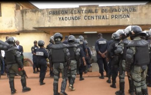 Prison de Kondengui: le régisseur instaure de nouvelles sanctions contre l’utilisation des téléphones portables