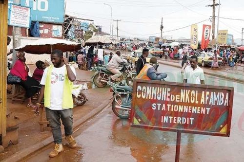 Yaoundé : des travaux pour agrandir le carrefour Nkoabang, l’une des entrées les plus engorgées de la capitale