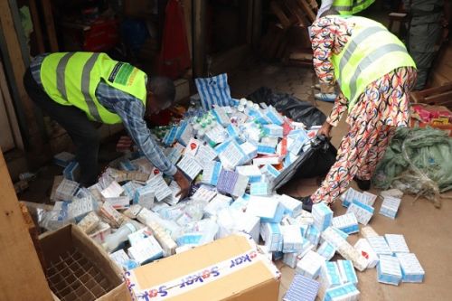 Yaoundé : des médicaments contrefaits d’une valeur de 412 millions de FCFA saisis au marché central