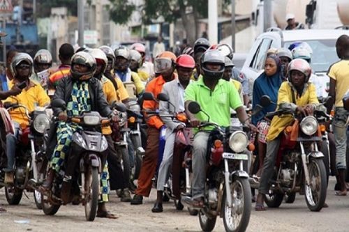 Douala : les maires Roger Mbassa Ndine et Denise Fampou en guerre contre le désordre urbain