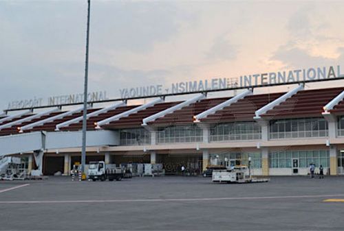 Oui, l’ambassade des USA au Cameroun alerte ses ressortissants sur un risque de boycott des vols à partir de Yaoundé