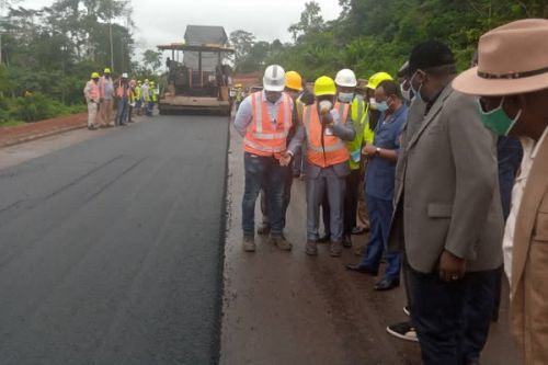 Travaux publics : Nganou Djoumessi en mission d’inspection des chantiers routiers