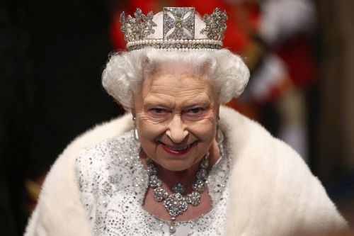 Décès de la reine Elizabeth II : Paul Biya adresse ses condoléances au nouveau roi Charles III