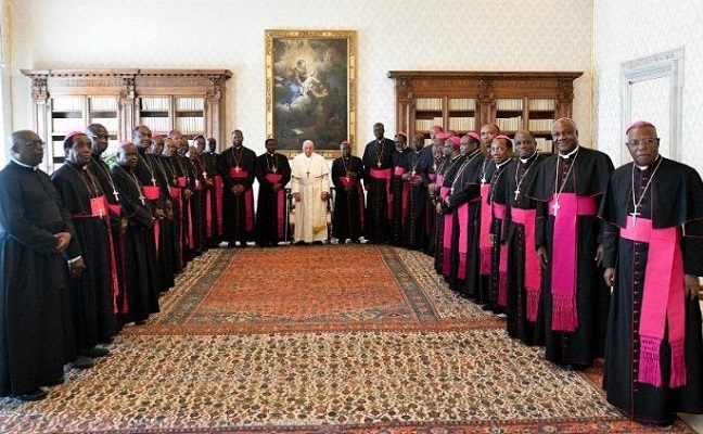 visite-des-eveques-du-cameroun-au-vatican-le-noso-au-centre-de-la-discussion-avec-le-pape-francois