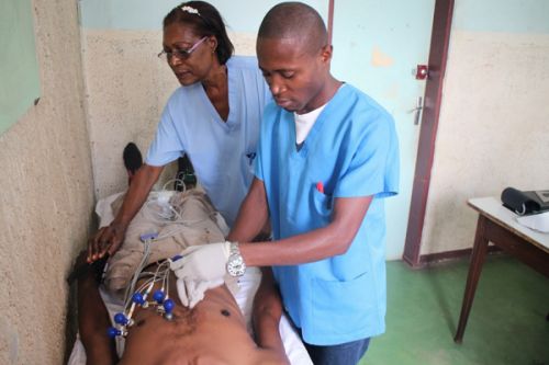 Yaoundé 1er : une quarantaine de centres de santé scellés notamment pour exercice illégal