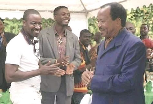 Non, cette photo du président Paul Biya avec des artistes musiciens ne date pas du 6 août 2019