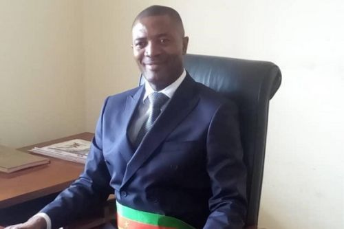 8 mars : la maire de Yaoundé 5 commande 2000 pagnes à 8500 FCFA l’unité au lieu de 6800