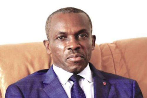 Non, Jean Claude Akoafane, le DG de la Sodecao ne recrute pas sur Facebook