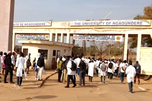 Université de Ngaoundéré : les étudiants menacent d’entrer en grève pour la non perception de leurs primes d’excellence
