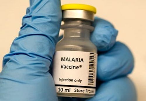 Non, il n’existe pas actuellement de vaccin contre le paludisme
