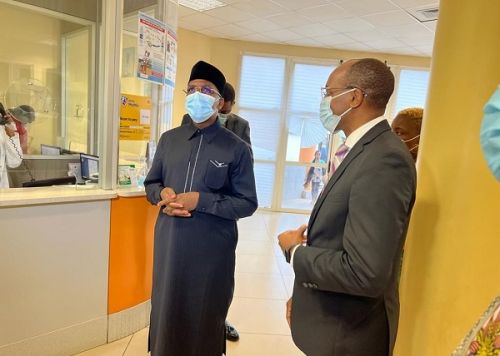 Gratuité du paludisme : le ministre de la Santé menace de sanctionner des formations hospitalières
