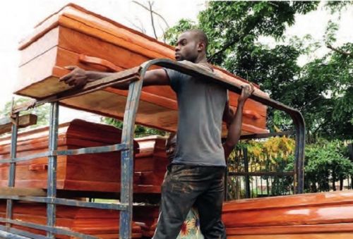 Sud-Ouest : le sous-préfet d’Alou instruit la vérification des cercueils en circulation pour lutter contre l’insécurité