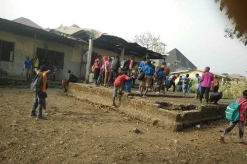 Sud-Ouest : des séparatistes présumés incendient une école
