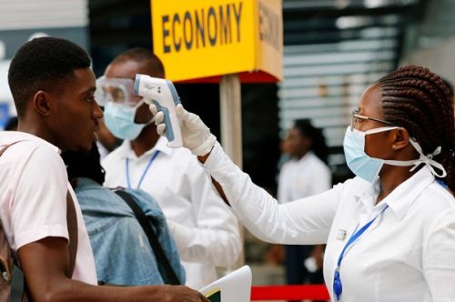 Le Cameroun lève les mesures anti-coronavirus aux frontières