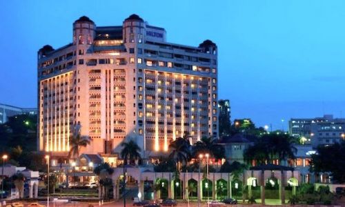 Non, l&#039;hôtel Hilton à Yaoundé n&#039;a pas mandaté des tiers pour acheter des produits alimentaires par Mobile Money