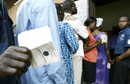 Non, la loi camerounaise n&#039;interdit pas l&#039;installation de bureaux de vote dans des enceintes militaires