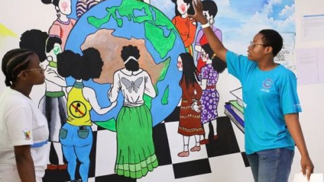 cameroonian-girls-create-mural-tackling-child-marriage-violence