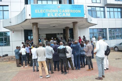 Elecam : le président Paul Biya régularise la situation du Conseil électoral