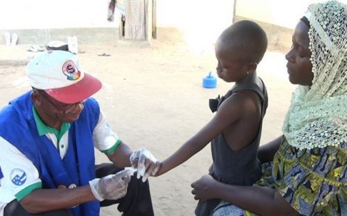 Extrême-Nord : du matériel aux prestataires de santé pour améliorer la prise en charge du paludisme
