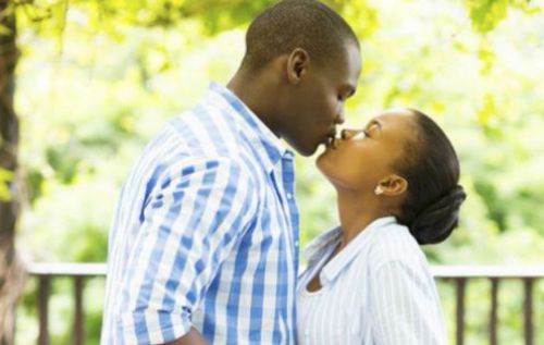 Est-il vrai que les baisers publics sont interdits au campus de l’Essec à Douala ?