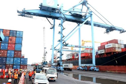 Transport : le port de Douala recrute 6 pilotes pour renforcer ses performances