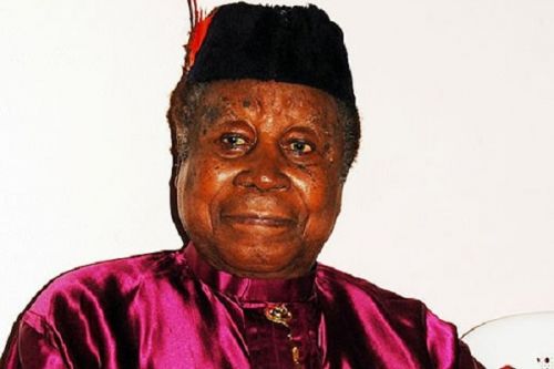 Nécrologie : à 103 ans, le doyen des sénateurs Victor Mukete tire sa révérence