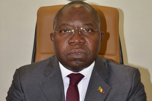 Decentralization: Georges Elanga Obam orders mayors to stop their involvement in the exploitation “of non-concessible mineral substances”
