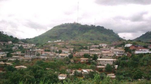 Though it is nicknamed the “city of 7 hills”, does Yaoundé actually have 7 of those?